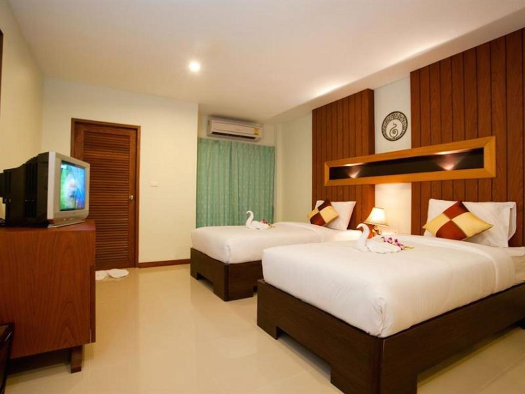 Deva Suites Patong Phuket Room photo